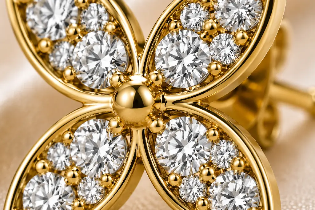 diamond macro view
