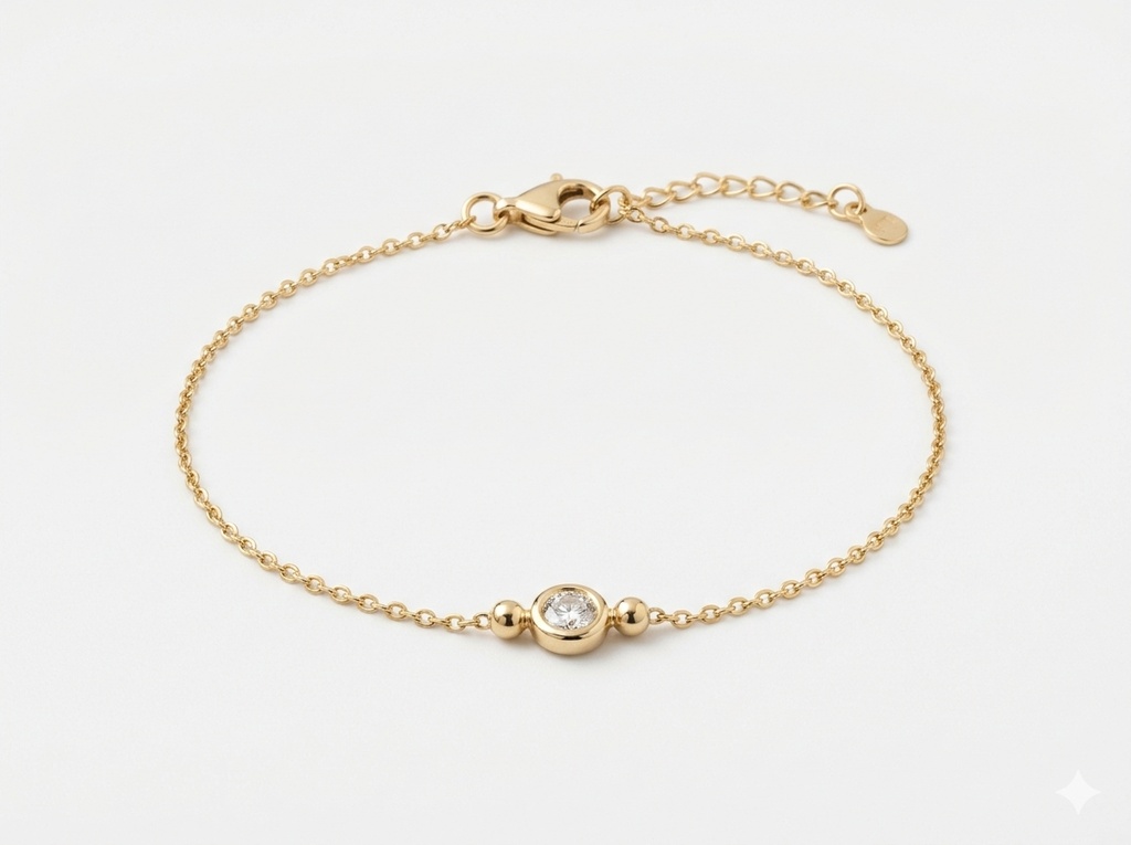 14K Yellow Gold Bezel-Set Diamond Station Bracelet with Ball Accents. (14K Yellow Gold)